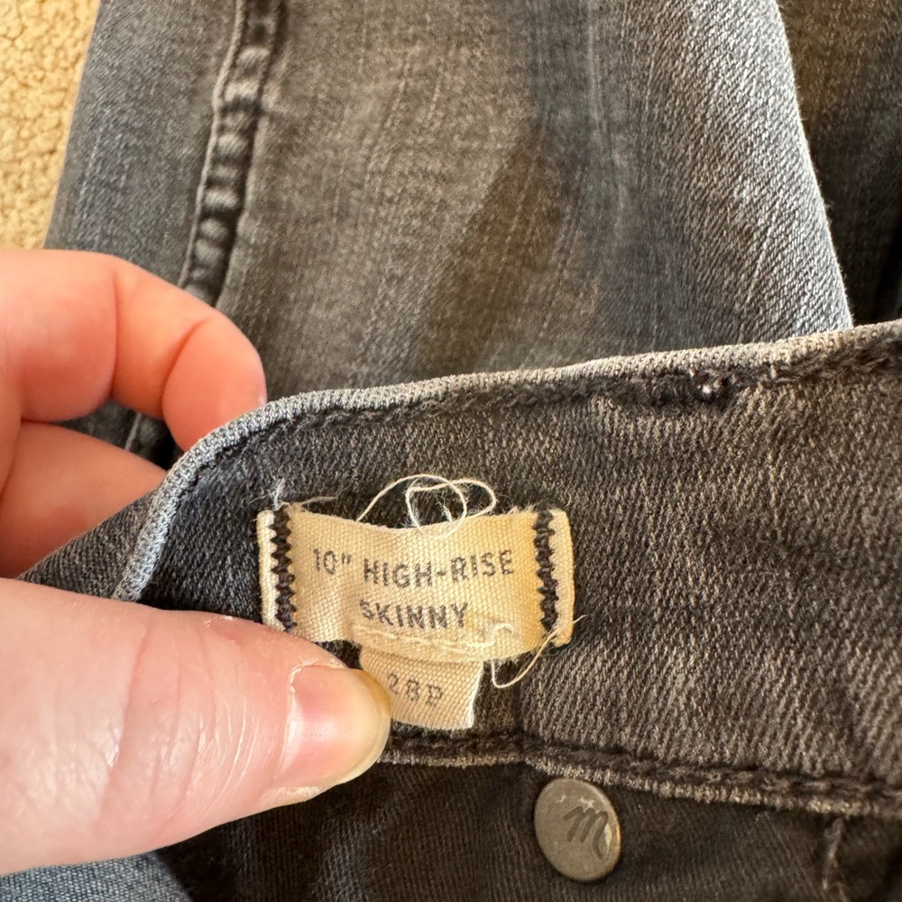 Women’s Madewell Black Ankle Jeans - Picture 11 of 11